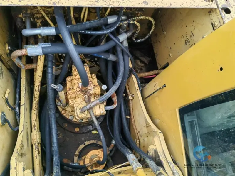 10_Used-Excavator-Caterpillar-320CL-5