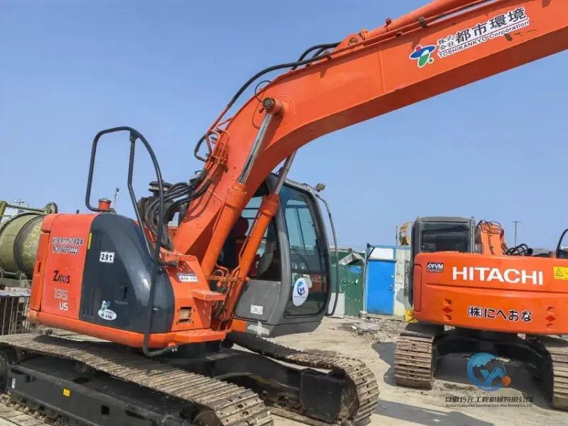 10_Used-Excavator-Hitachi-ZX135-9