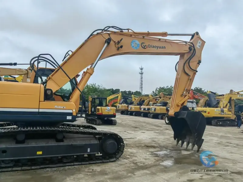 10_Used-Excavator-Hyundai-305LC-9T-8