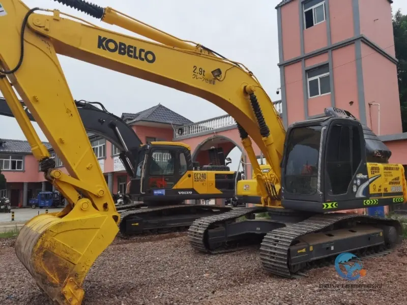 10_Used-Excavator-Kobelco-SK330-3