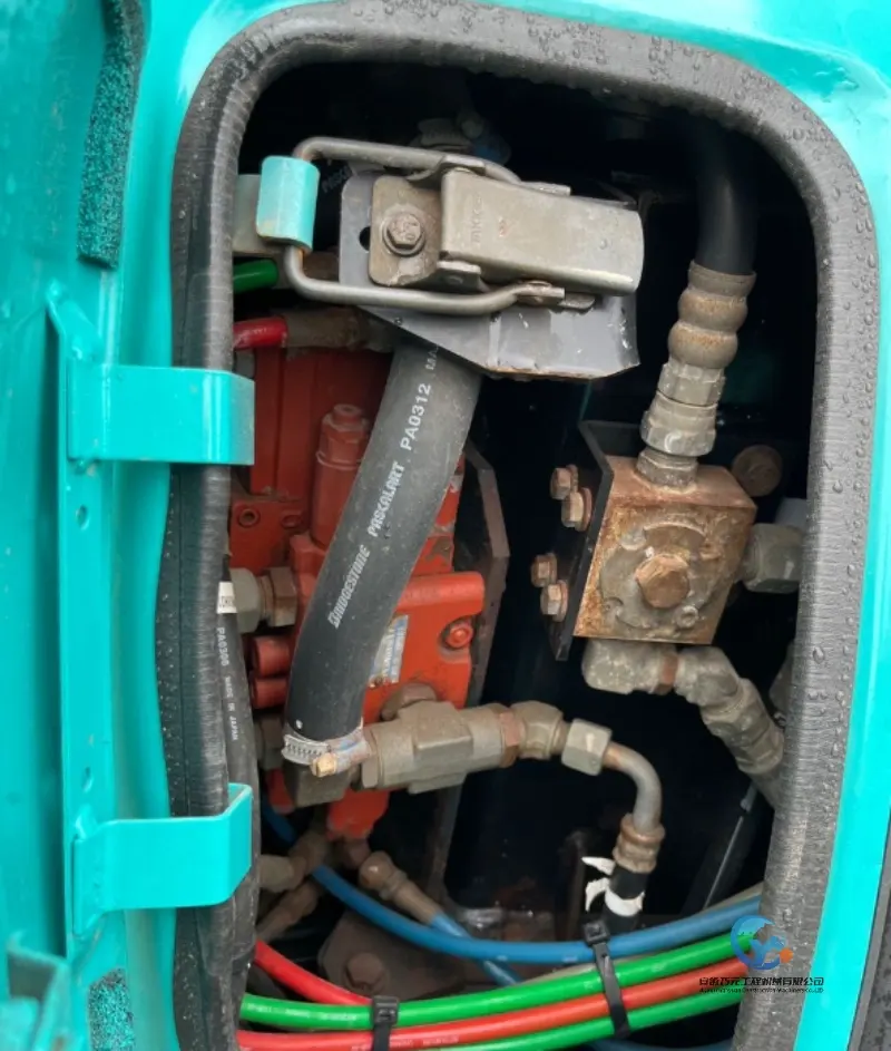 10_Used-Excavator-Kobelco-SK552