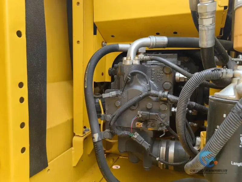 10_Used-Excavator-Komatsu-PC130-2