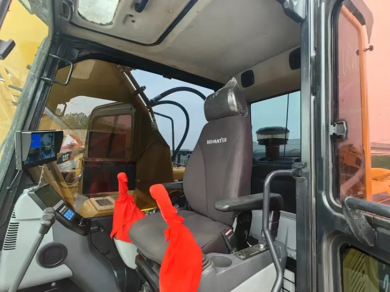 10_Used-Excavator-Komatsu-PC2000