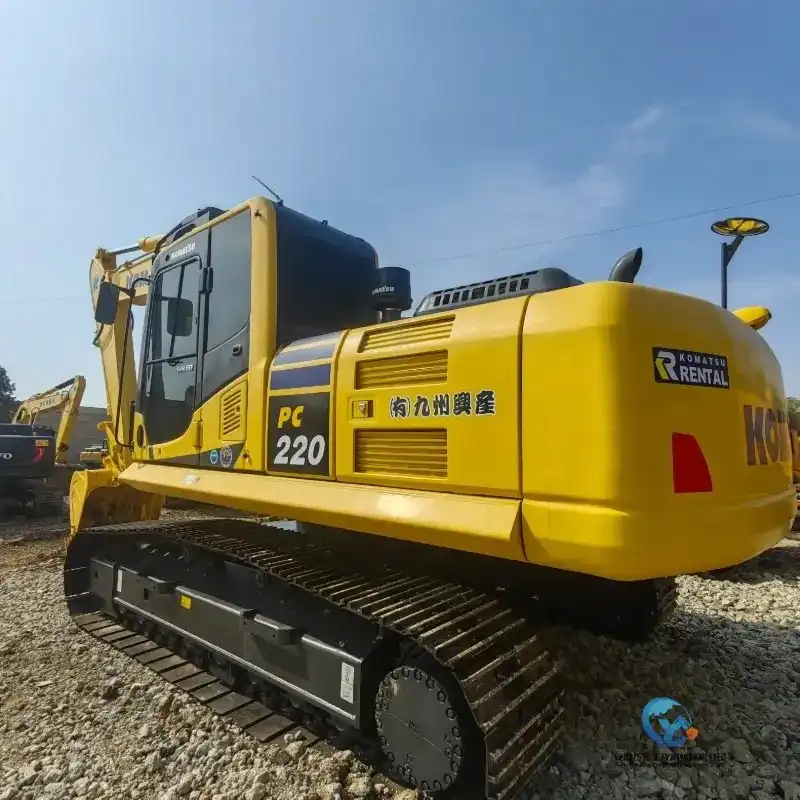 10_Used-Excavator-Komatsu-PC22010_W_800px