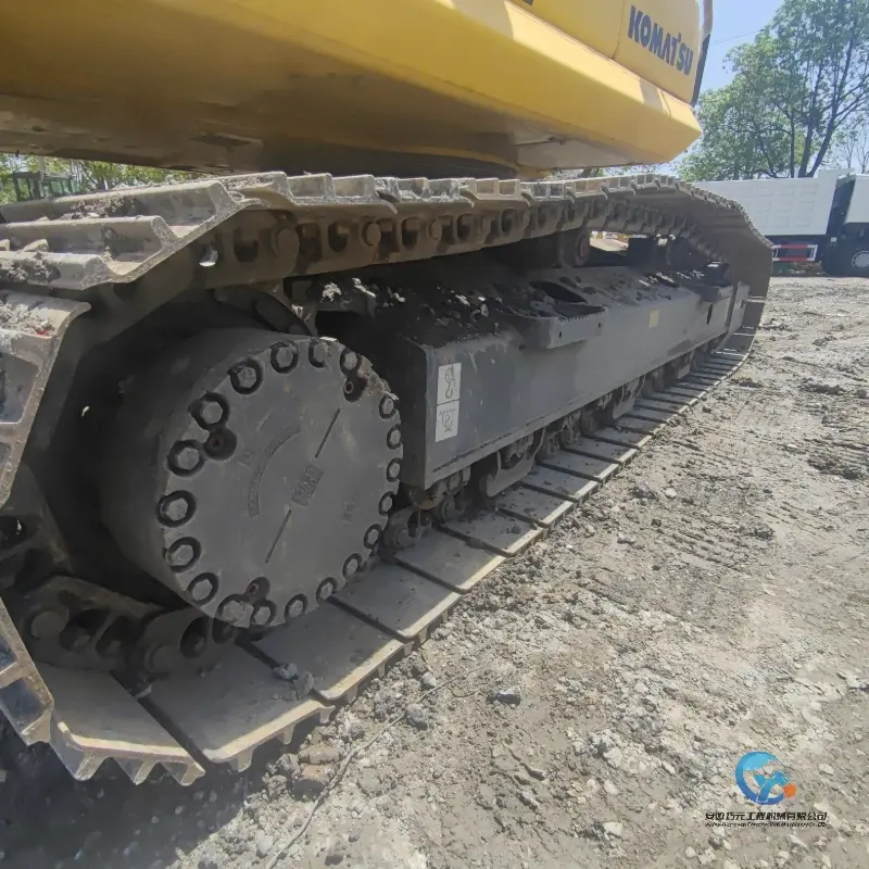 10_Used-Excavator-Komatsu-PC2706