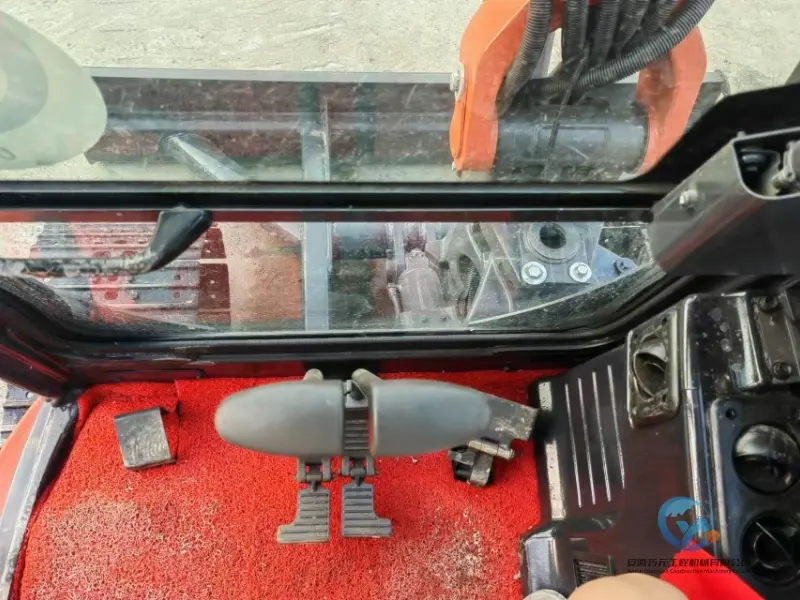 10_Used-Excavator-Kubota-KX163-5
