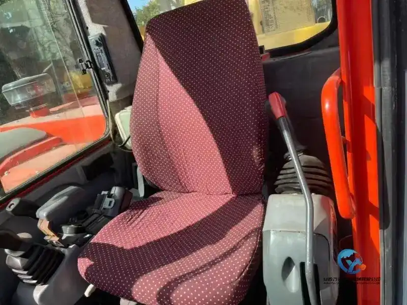 10_Used-Excavator-Kubota-KX1852