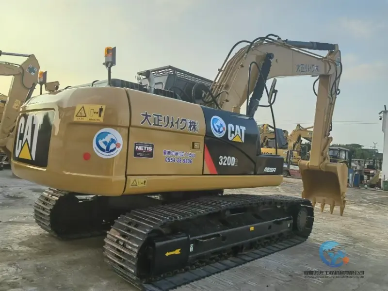 11_2022-Used-Excavator-Caterpillar-320D2-15