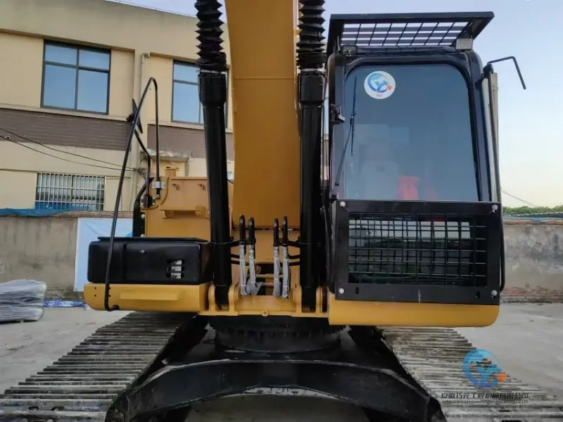 11_2022-Used-Excavator-Caterpillar-320D2L-3