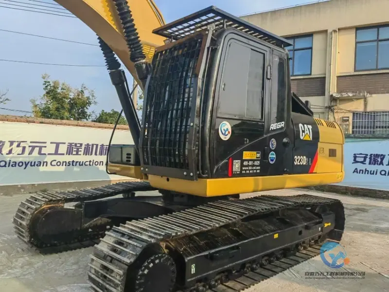 11_2022-Used-Excavator-Caterpillar-323D2L-10