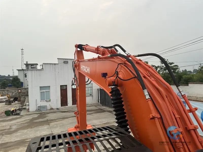 11_2023-Used-Excavator-Hitachi-200-24