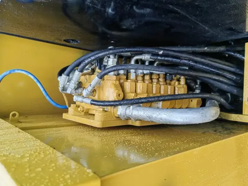 11_Used-Excavator-Caterpillar-306E23