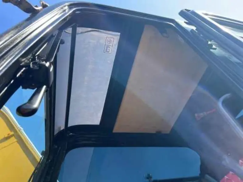 11_Used-Excavator-Caterpillar-307E214