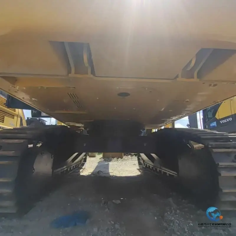 11_Used-Excavator-Caterpillar-340D4
