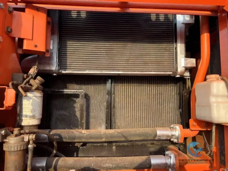 11_Used-Excavator-Doosan-DX260-8