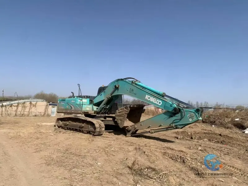 11_Used-Excavator-Kobelco-SK260-4