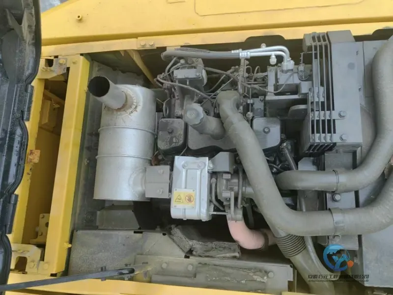 11_Used-Excavator-Komatsu-PC160-4
