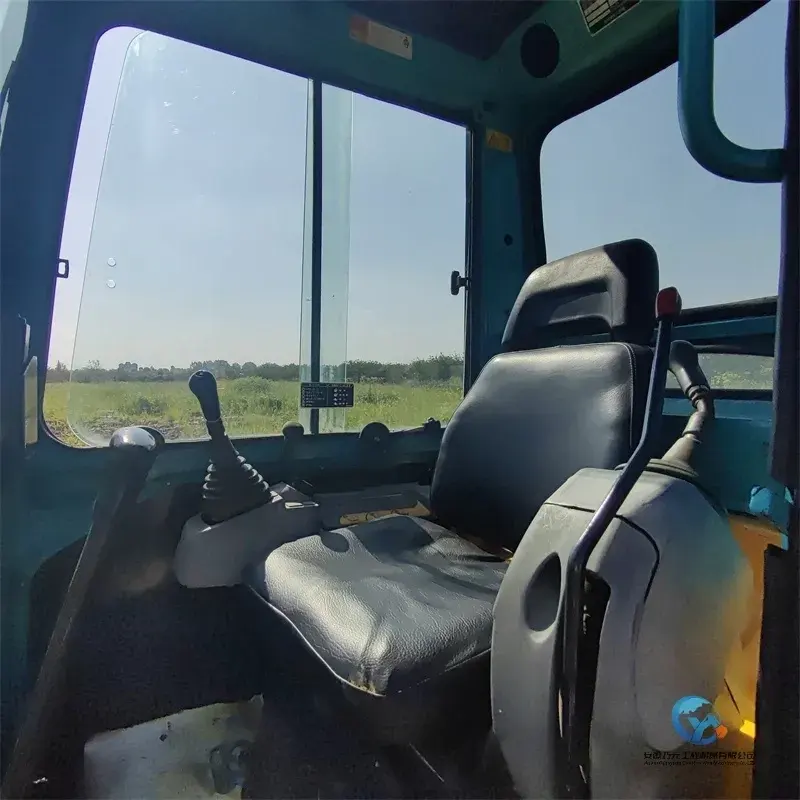 11_Used-Excavator-Kubota-U35S5-1