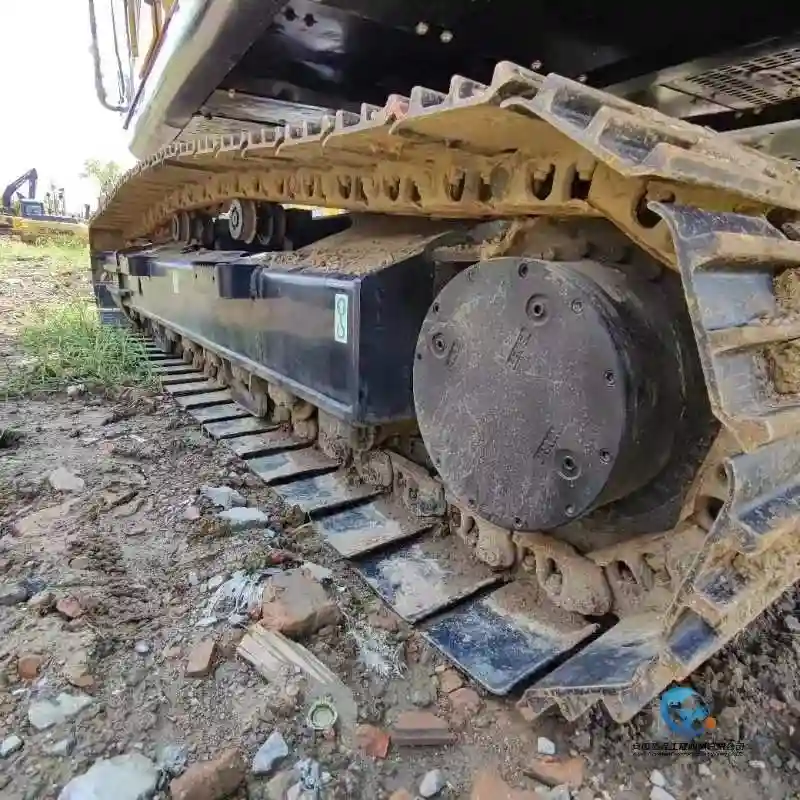 11_Used-Excavator-Sany-SY235C3_W_800px