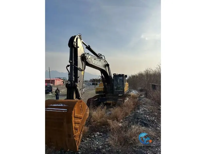 11_Used-Excavator-Volvo-EC380DL5