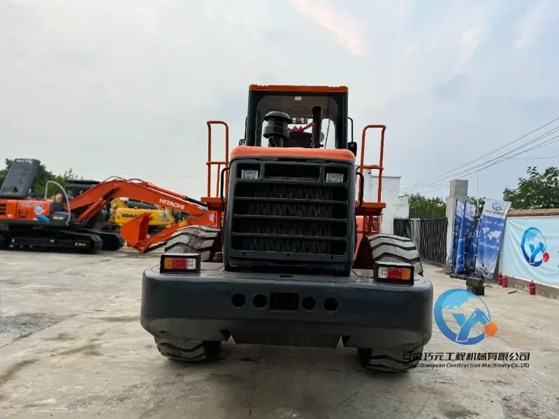 11_Used-Loader-Doosan-DL5057