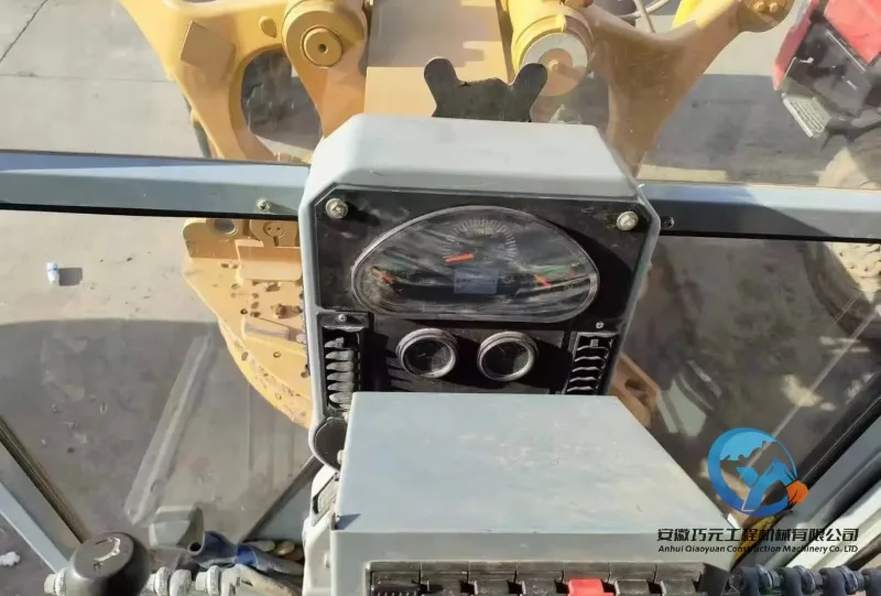 11_Used-Motor-Grader-SEM-9195
