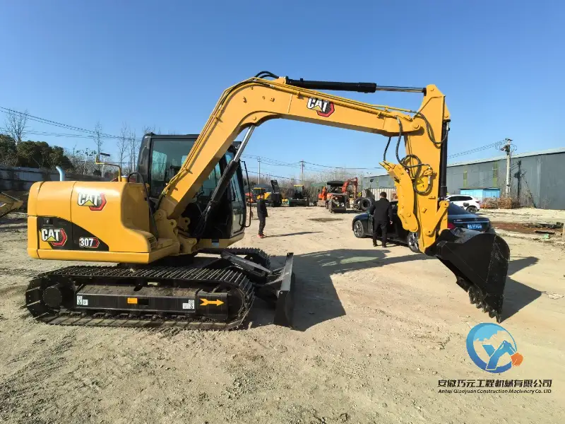 12_Used-Excavator-Caterpillar-307D15