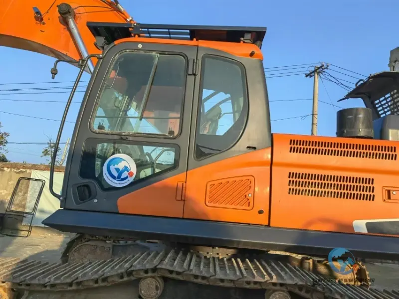 12_Used-Excavator-Doosan-DX380-9-12
