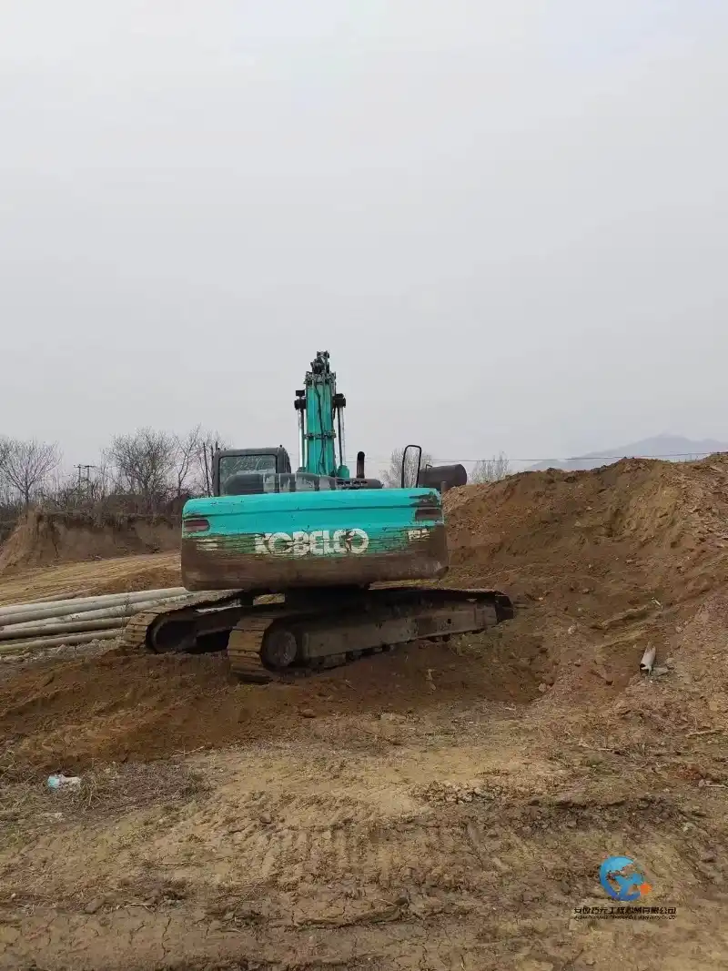 12_Used-Excavator-Kobelco-SK2605