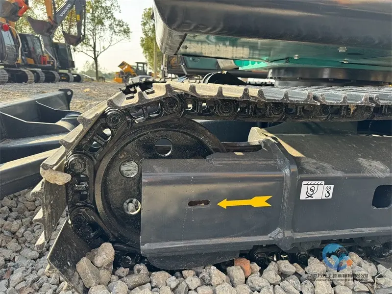 12_Used-Excavator-Kobelco-SK75-5