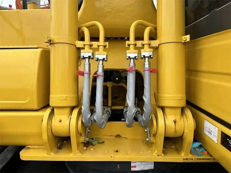 12_Used-Excavator-Komatsu-PC2405_W_800px