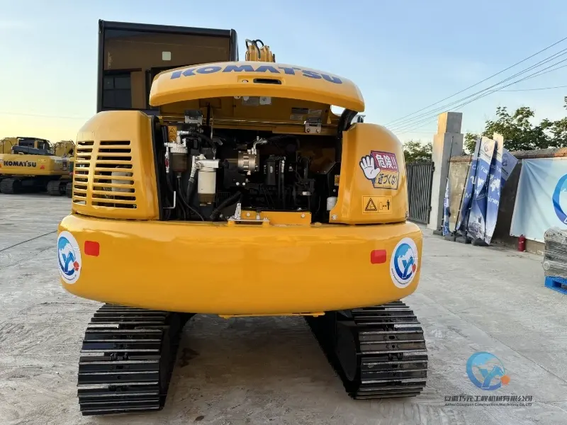 12_Used-Excavator-Komatsu-PC70-8-5