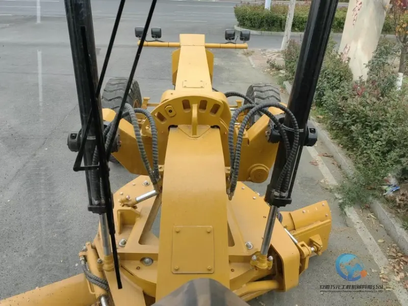 12_Used-Grader-Caterpillar-140H-3