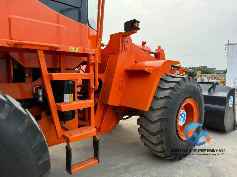 12_Used-Loader-Doosan-DL5053