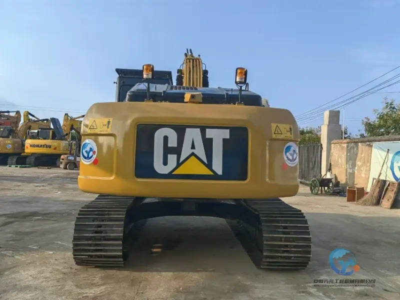 13_2022-Used-Excavator-Caterpillar-323D2L-16