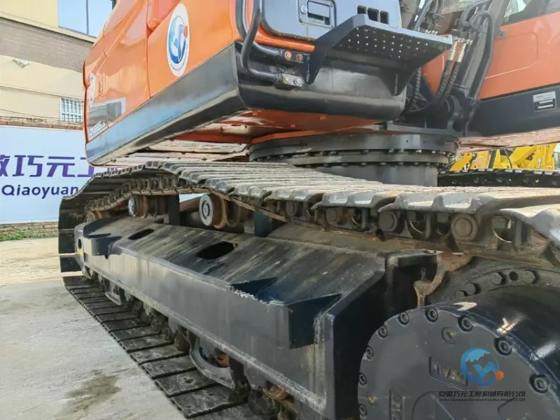 13_Used-Excavator-Doosan-DX225LCA-9