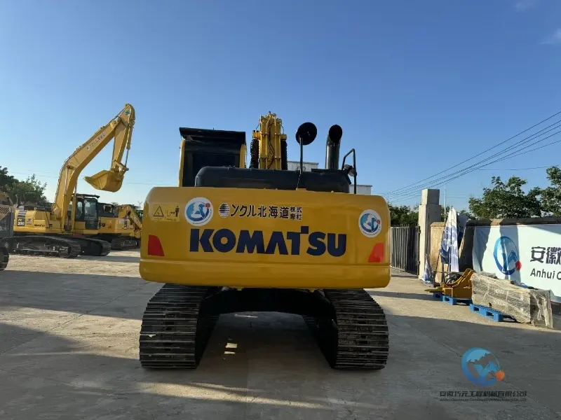 13_Used-Excavator-Komatsu-PC200-8-27