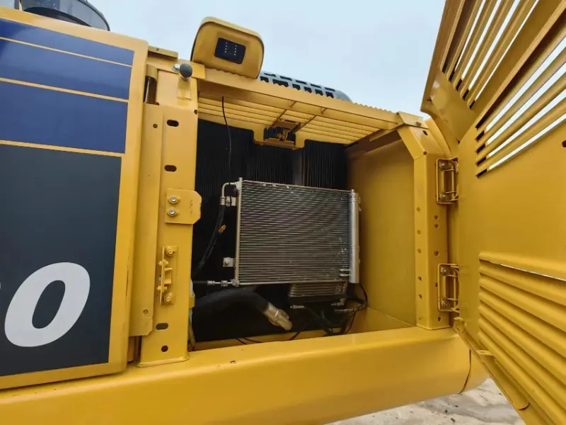 13_Used-Excavator-Komatsu-PC2009