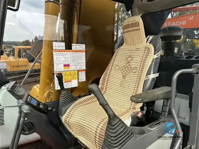 13_Used-Excavator-Komatsu-PC2409_W_800px