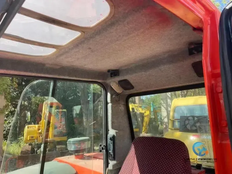13_Used-Excavator-Kubota-KX1858