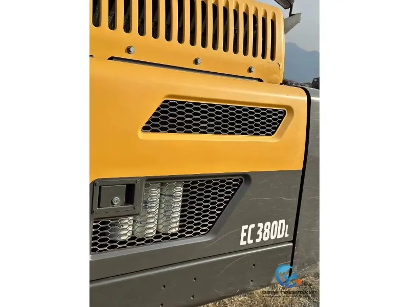 13_Used-Excavator-Volvo-EC380DL14