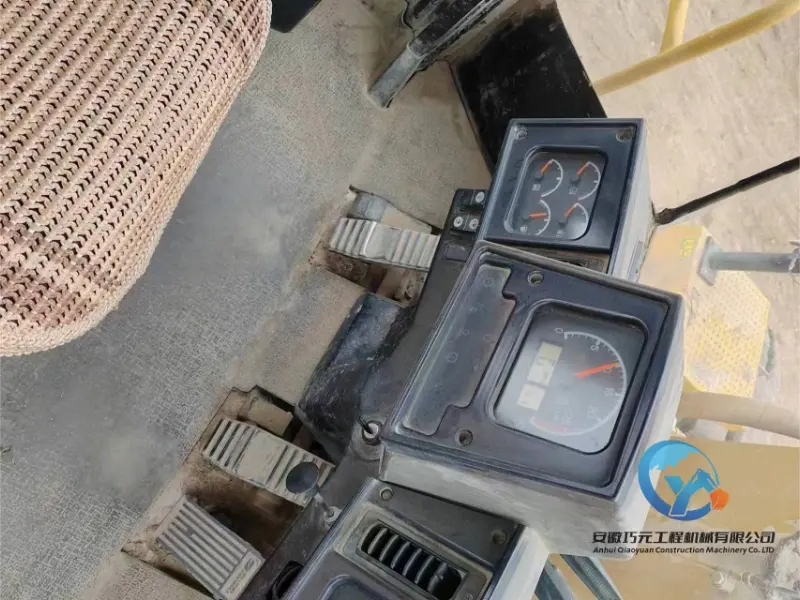 13_Used-Loader-Caterpillar-988H10