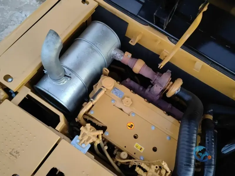 14_2022-Used-Excavator-Caterpillar-320D2L-6
