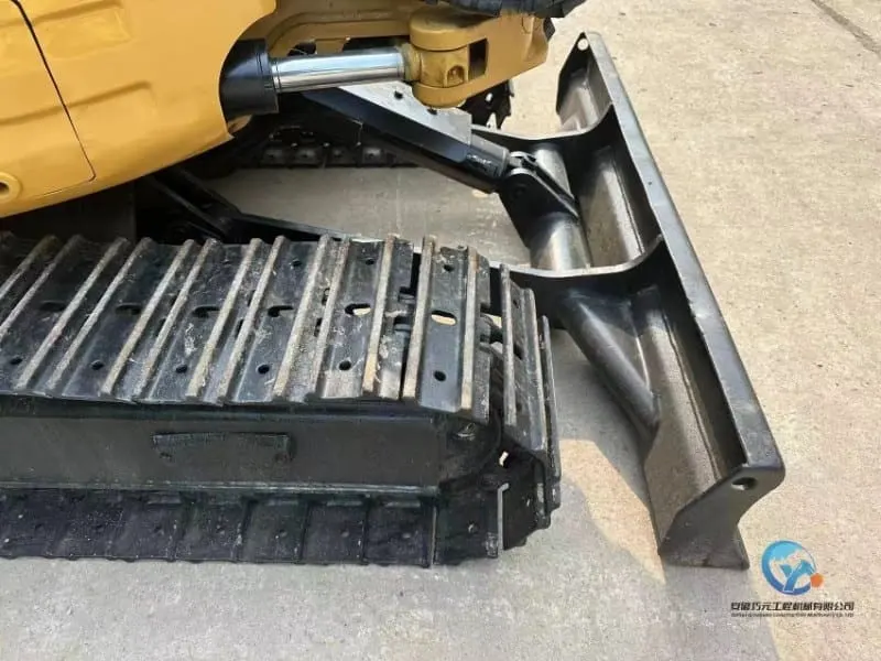 14_Used-Excavator-Caterpillar-303CR7_W_800px