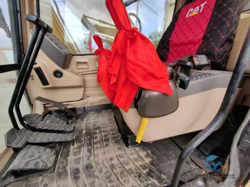 14_Used-Excavator-Caterpillar-320BL-6