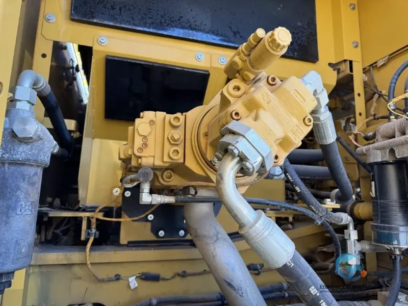 14_Used-Excavator-Caterpillar-336GC-14