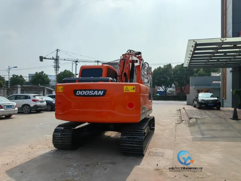 14_Used-Excavator-DOOSAN-DX1504