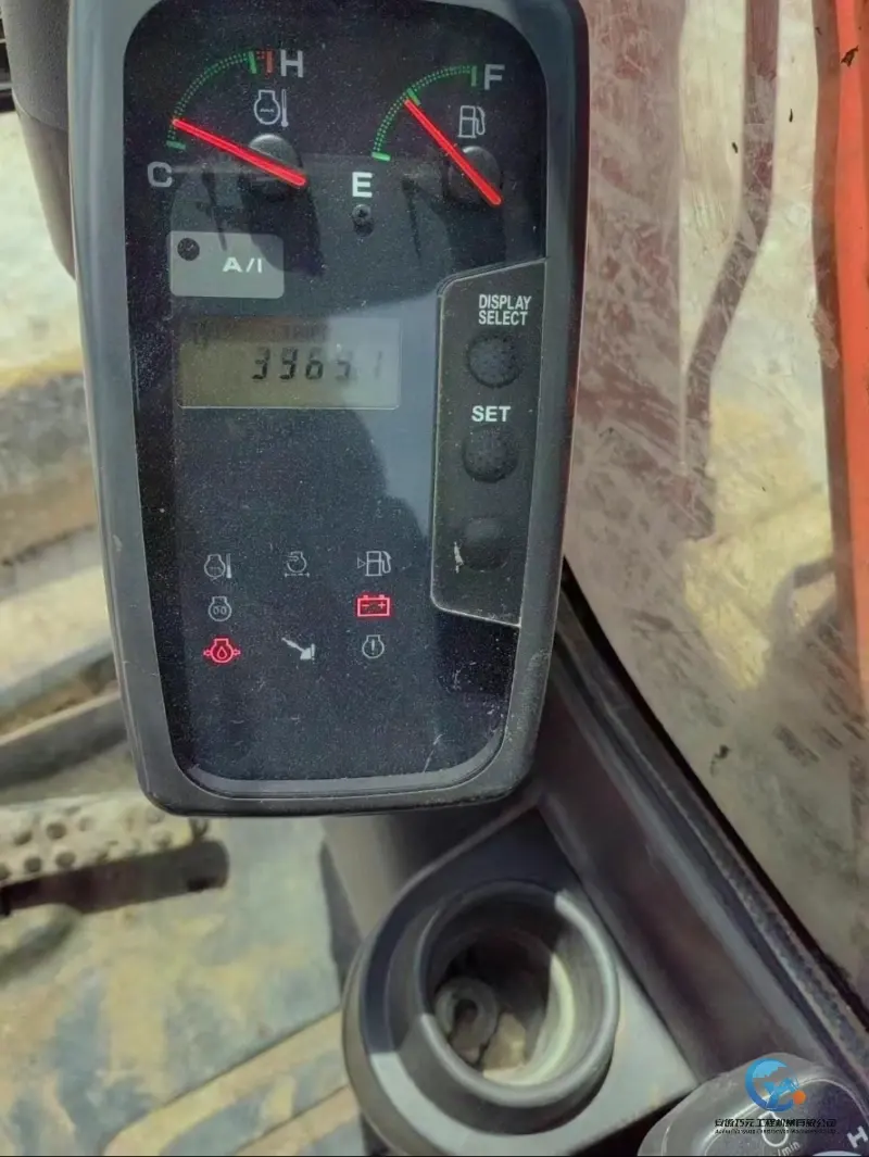 14_Used-Excavator-Hitachi-ZX604