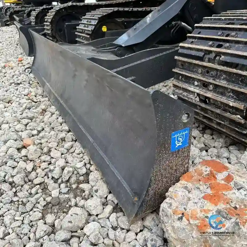 14_Used-Excavator-Hitachi-ZX7011