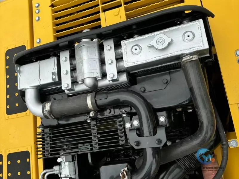 14_Used-Excavator-Komatsu-PC240-8-6